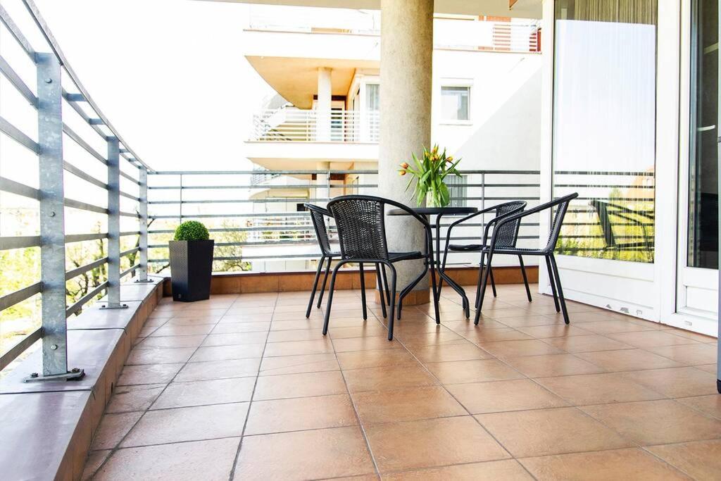 Vip Mini Resort,private Parking & Balcony Apartamento *