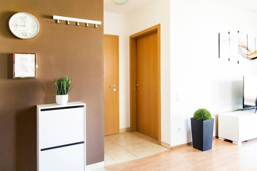 Vip Mini Resort,private Parking & Balcony * Budapeste