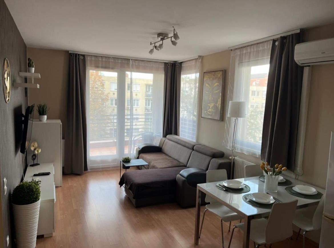Vip Mini Resort,private Parking & Balcony Apartamento *