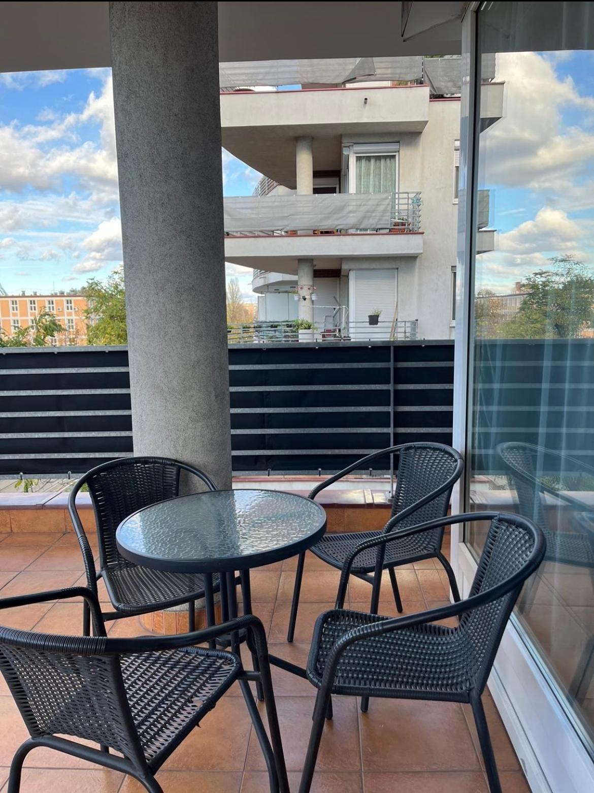 Vip Mini Resort,private Parking & Balcony Apartamento Budapeste
